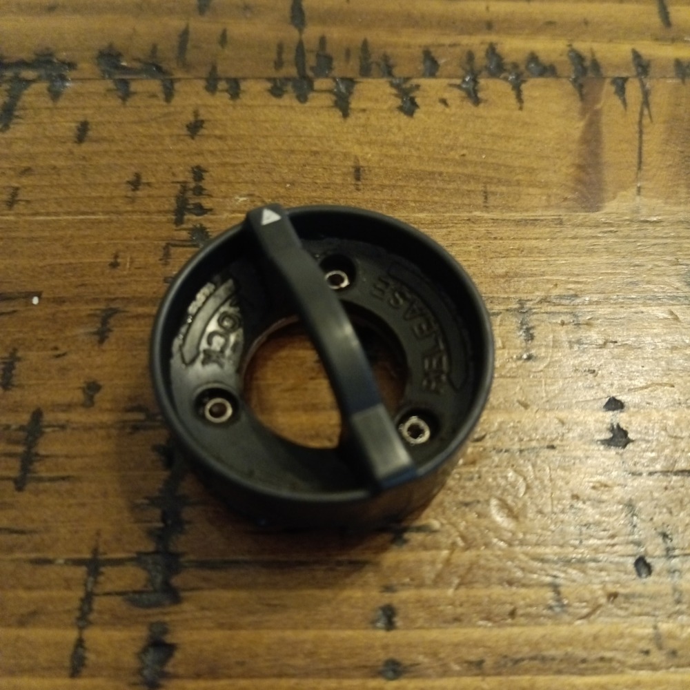 Breville Grind Control Coffee Maker BDC650  Grinder Upper Burr Lock Screw OEM aa
